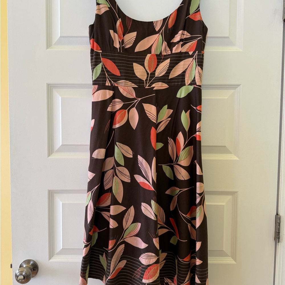 Floral Sleeveless Dress - size 6